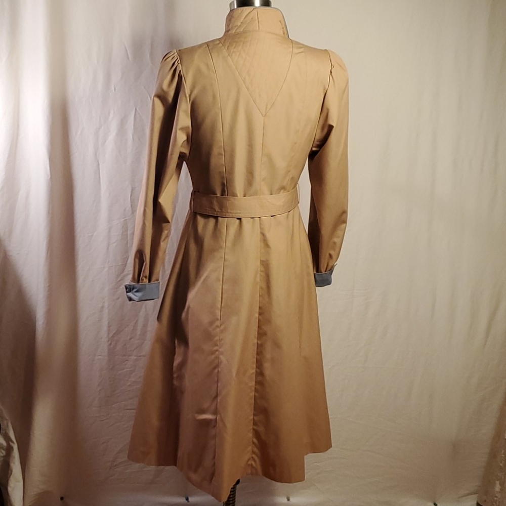 Vintage Khaki and Dusty Blue Trenchcoat - Picture 7 of 10